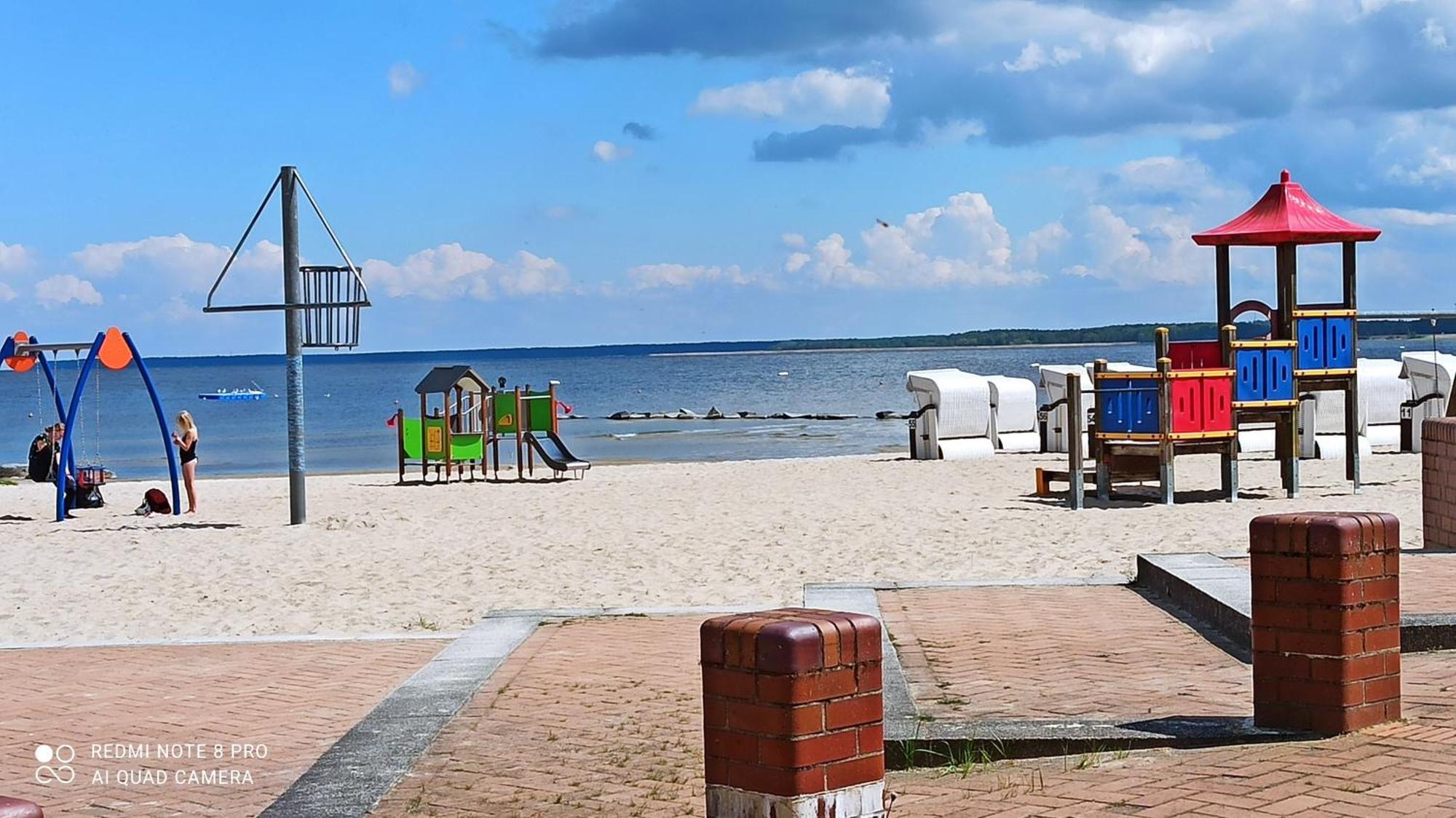 Fe'Wo, Strandnah, Ueckermuende3Ps,1Hund,Stettiner Haff, Buitenkant foto